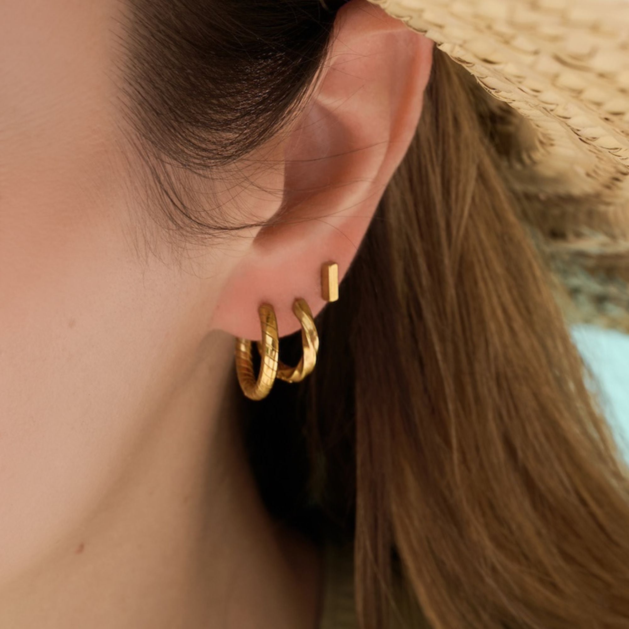 Gold Bay Hoop Earrings – star bean